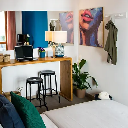 Bed & Breakfast Putignani 181 *