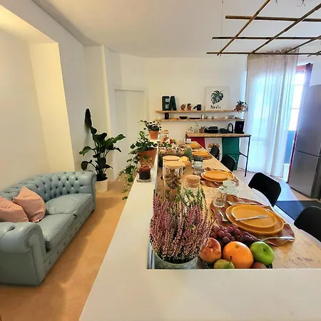 فندق مبيت وإفطار Putignani 181 باري